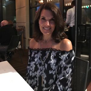 Meet your Posher, Helen